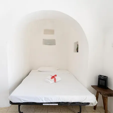 Blanca - Intera Con Trullo E Piscina * Putignano